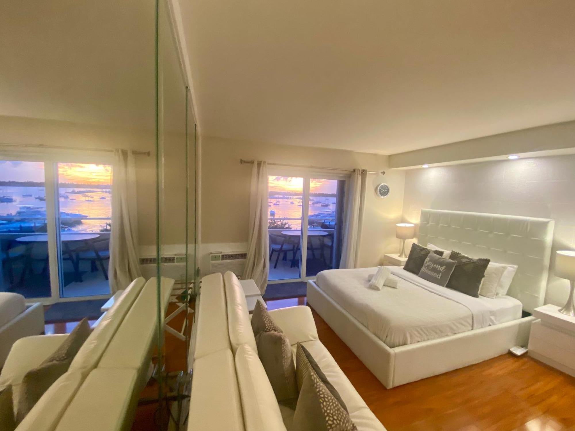 Modern Waterfront Apartment With Miami Skyline View, Free Parking 5 Mins Drive To Miami Beach Ngoại thất bức ảnh
