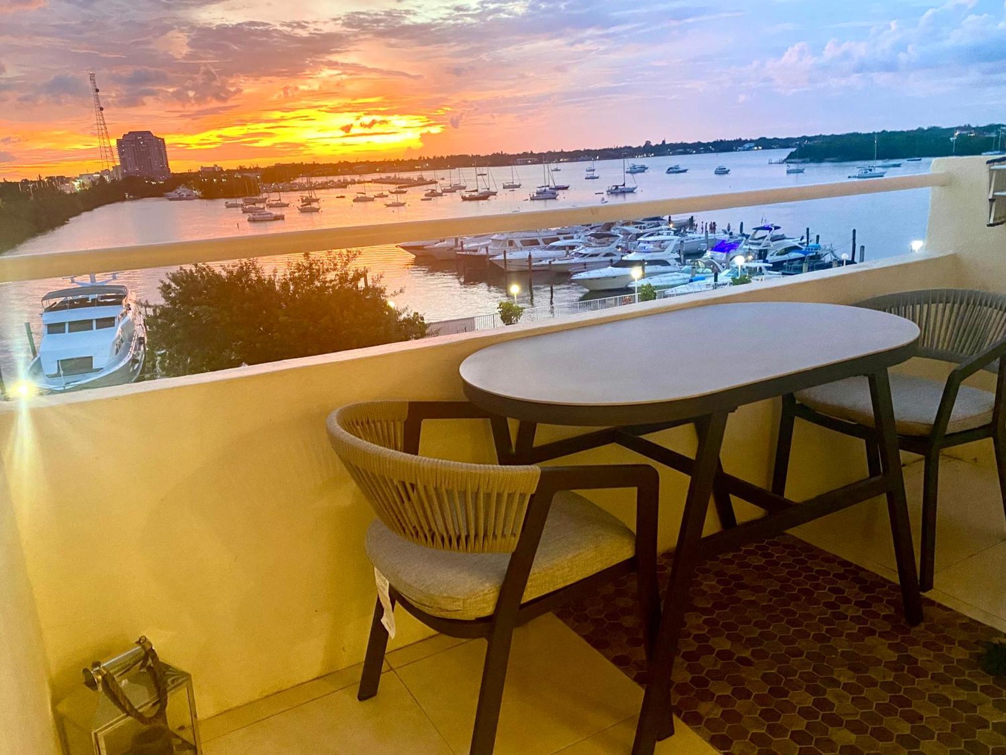 Modern Waterfront Apartment With Miami Skyline View, Free Parking 5 Mins Drive To Miami Beach Ngoại thất bức ảnh